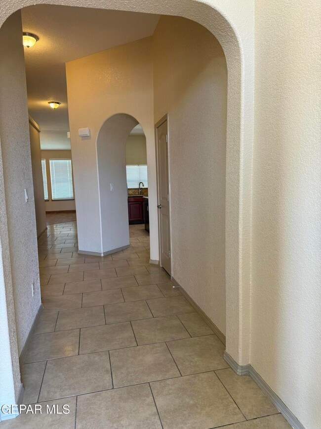 Building Photo - 14422 Coyote Trail