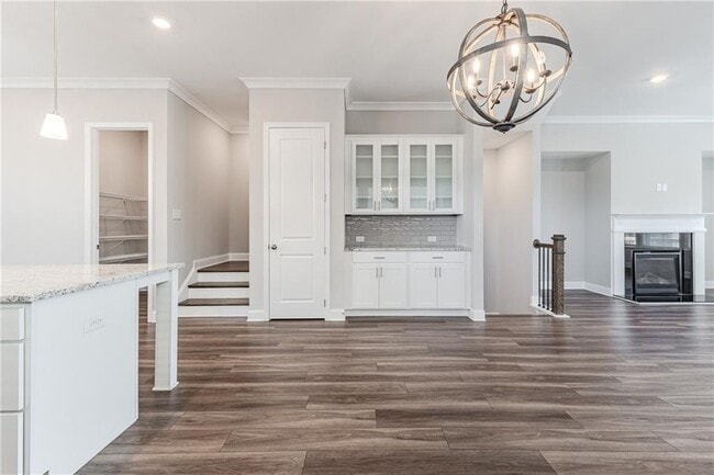 Building Photo - 5051 Pinckney Ln