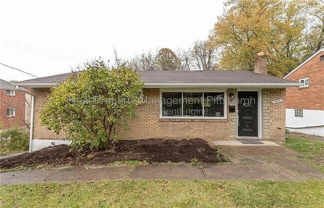 Building Photo - 1307 Universal Rd