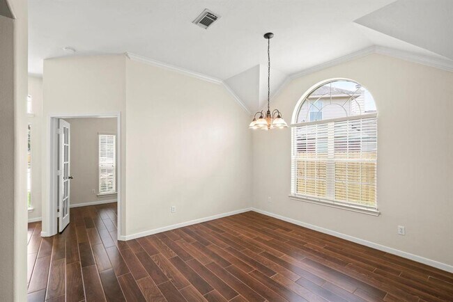 Building Photo - 2203 Falcon Knoll Ln