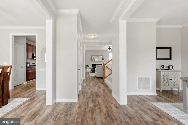 Building Photo - 17037 Loftridge Ln