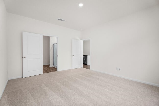 Building Photo - 31139 Gayle Prairie Oaks St