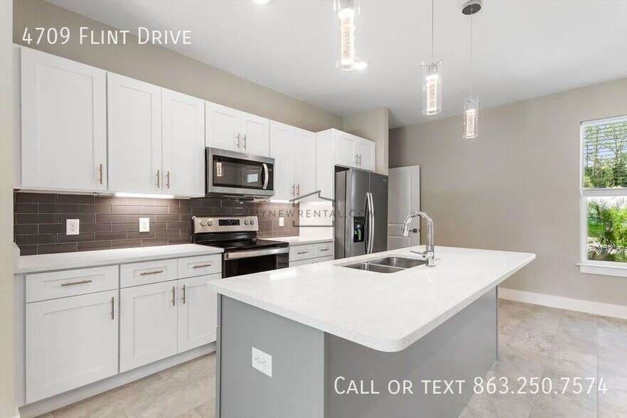 Building Photo - 4709 Flint Dr