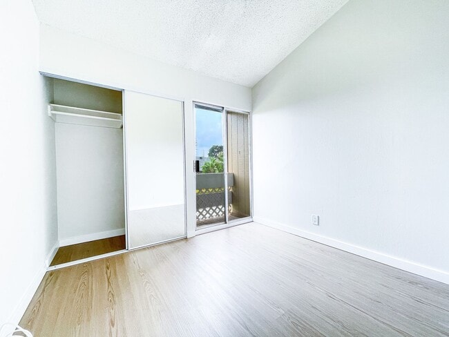 Building Photo - Pet Friendly Mililani Townhouse with Two Parking