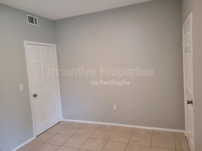 Building Photo - 2624 Robert Trent Jones Dr