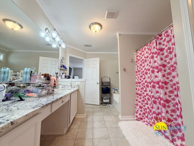 Building Photo - Spacious 4BR Home in Brooke Estates with Community Amenities!