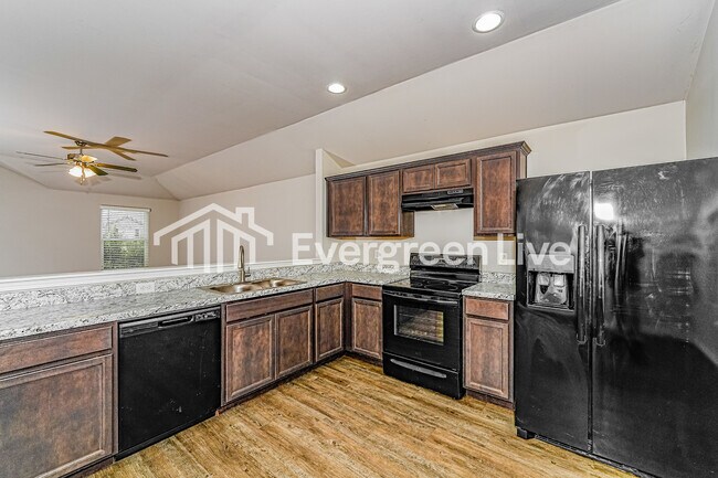 Building Photo - 1045 Brookhaven Dr