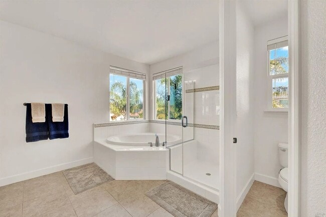 Building Photo - 107 Brighton Cir