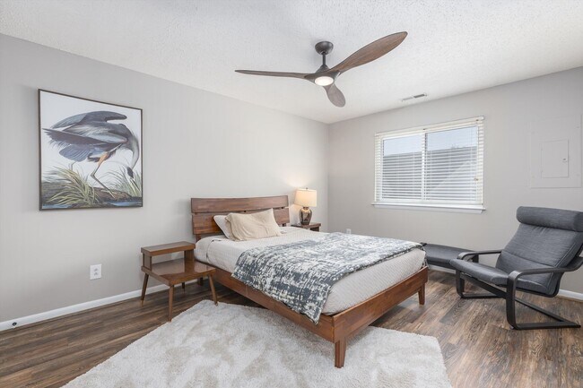 Building Photo - Fully Furnished Beach Rental