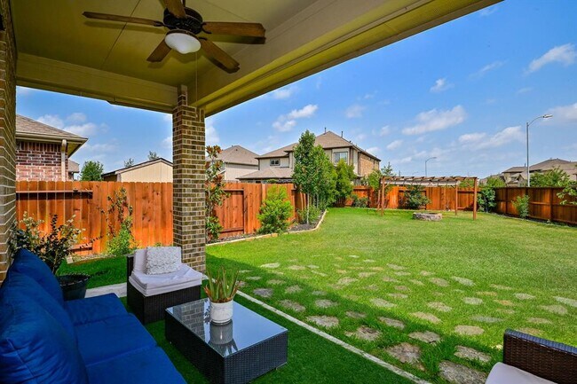 Building Photo - 14715 Kelsey Vista Dr