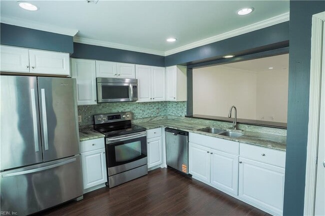 Building Photo - 1528 Jameson Dr