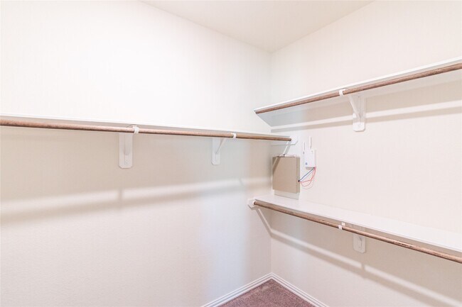 Building Photo - 4639 Sequoia Echo Dr