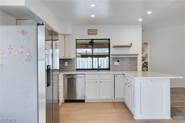 Building Photo - 3414 SE 2nd Pl