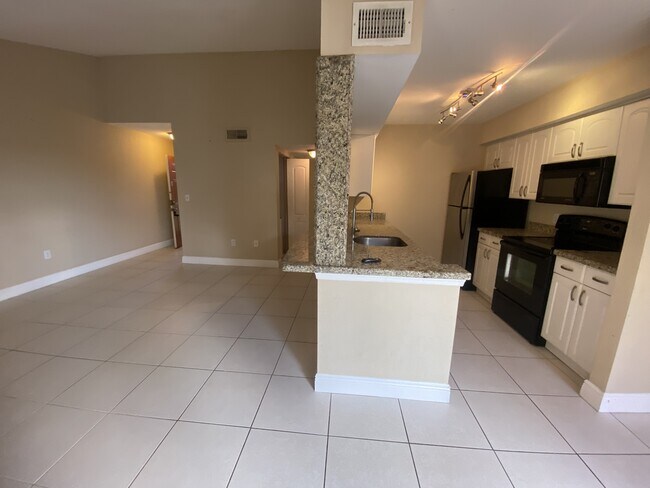 Building Photo - 2667 NW 33rd St