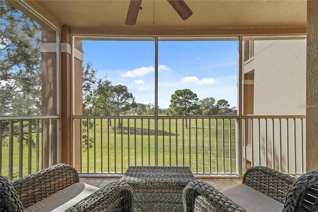 Building Photo - 13917 Fairway Island Dr