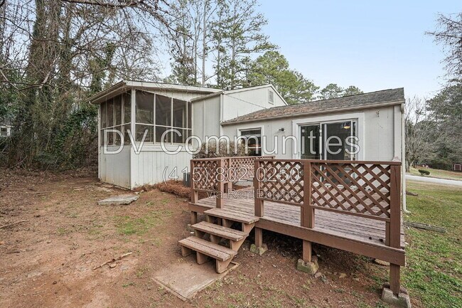 Building Photo - 3531 Tewksbury Dr SW