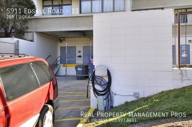 Building Photo - 5911 Edsall Rd