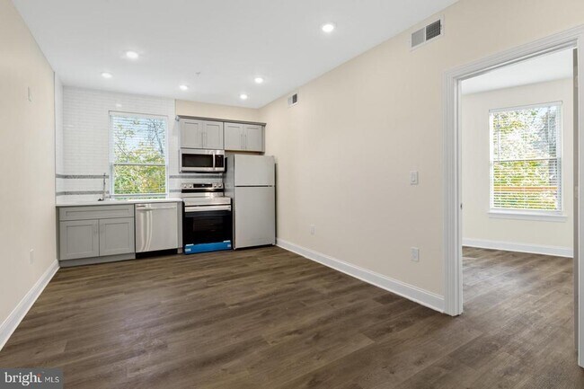 Building Photo - 511 Gorgas Ln