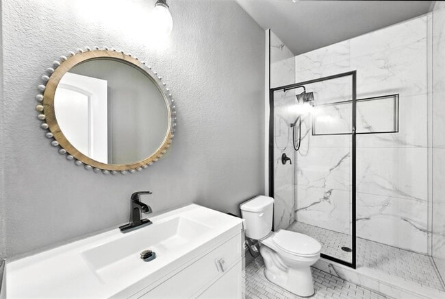 Building Photo - 126 Silktassel Way