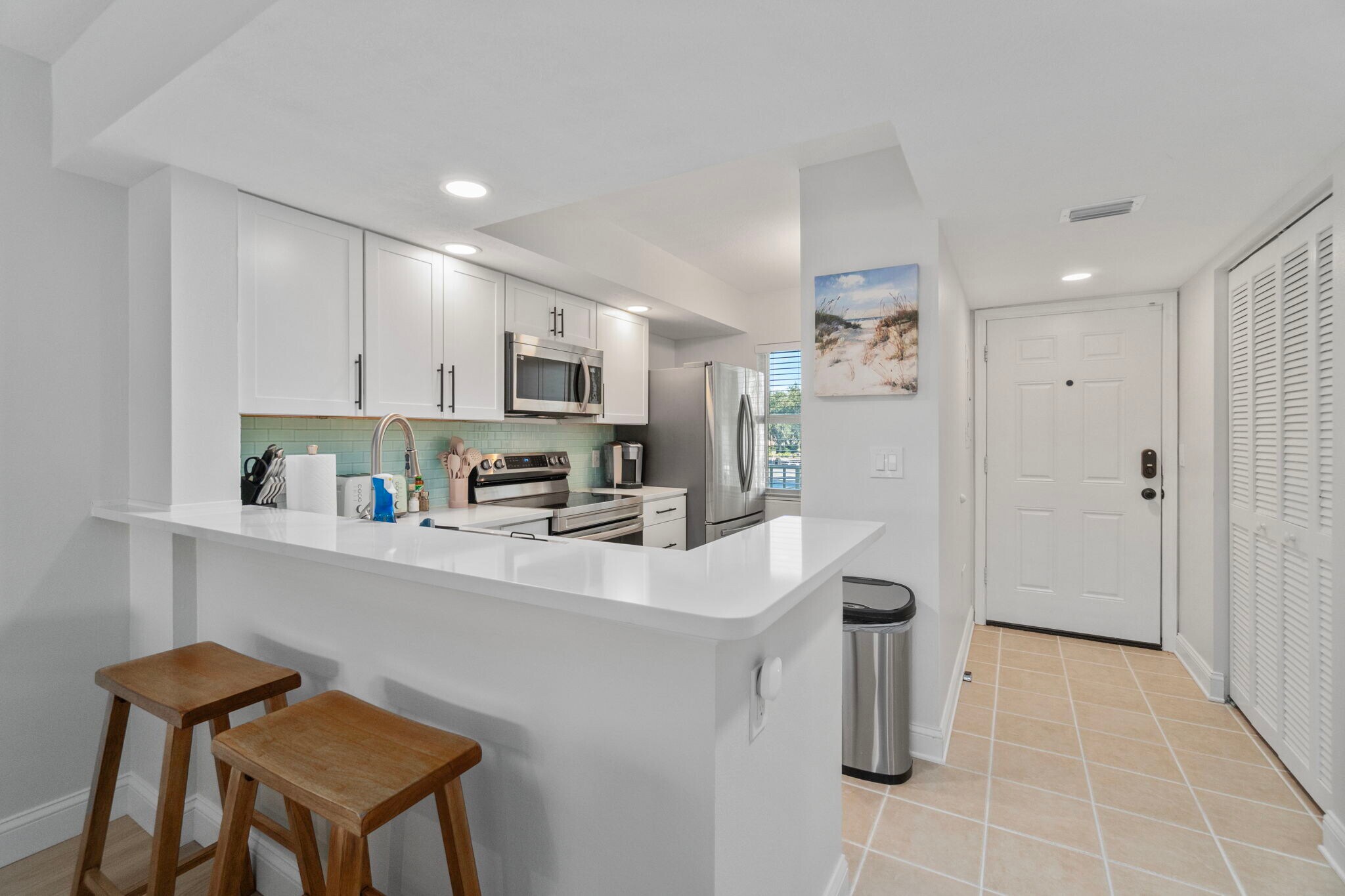 Building Photo - 433 Cerromar Ln