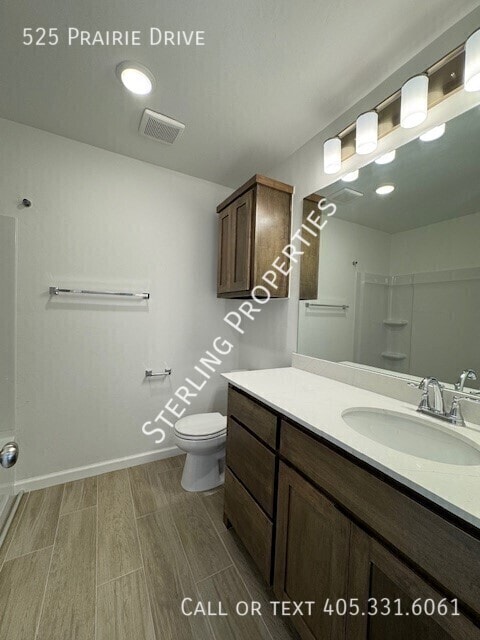 Building Photo - 525 Prairie Dr