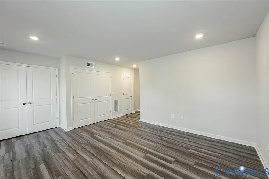 Building Photo - 8753 Whitman Dr