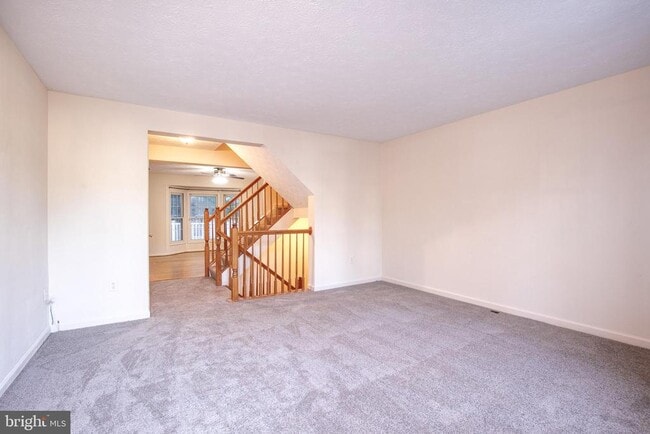 Building Photo - 5 Weyanoke Ct