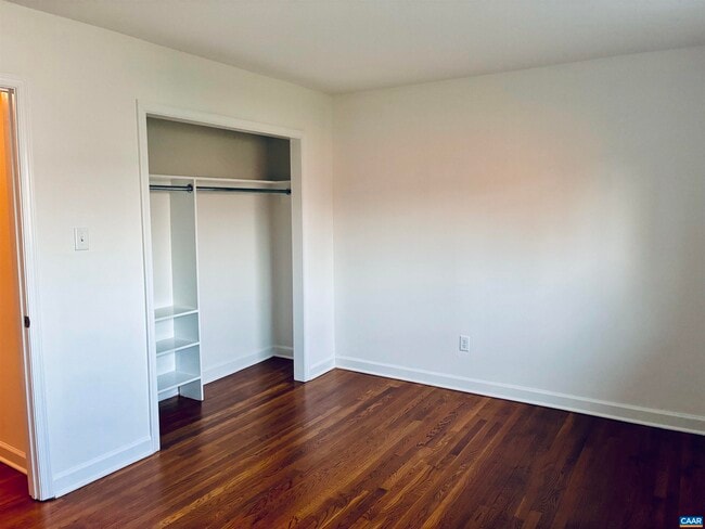 Building Photo - 210 Saponi Ln