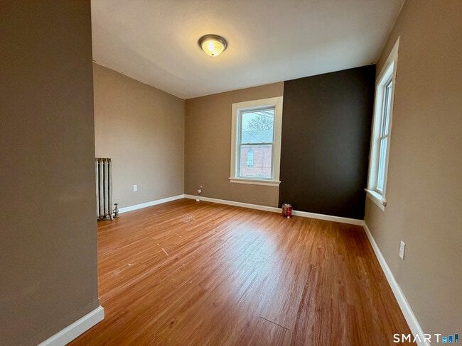 Building Photo - 244 Main St