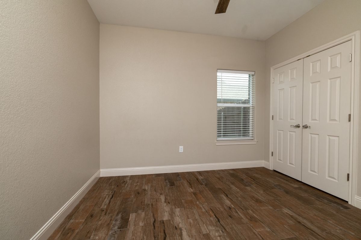 Building Photo - 405 Titus Dr