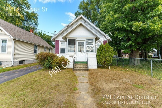 Building Photo - Gorgeous, Single-Family House w/ Skylights...