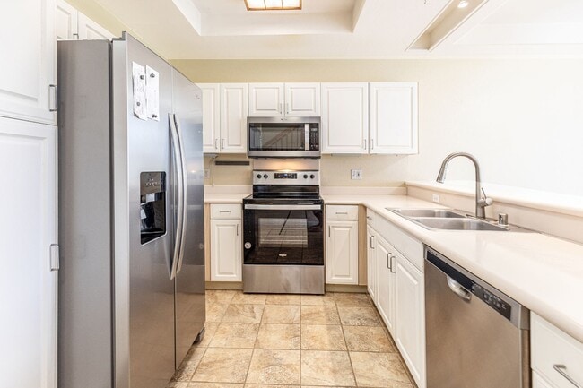 Building Photo - Charming 3 Bedroom, 2.5 Bath Condo in Ko Olina Fairways(Golf Course View)