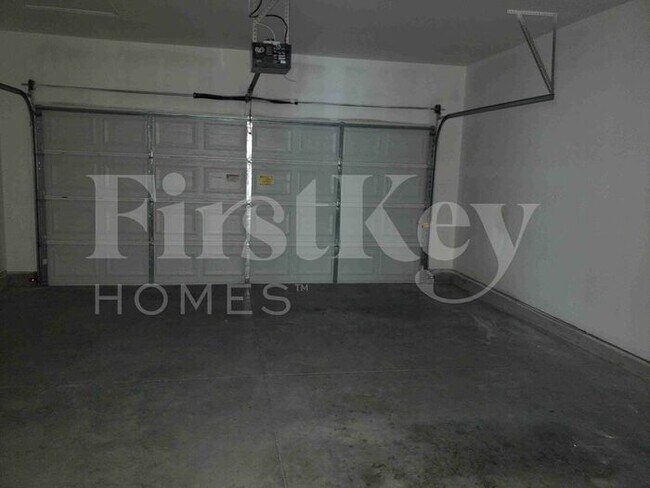 Building Photo - 1415 Paulonia Way