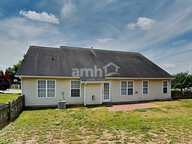 Building Photo - 273 Stone Meadow Ct