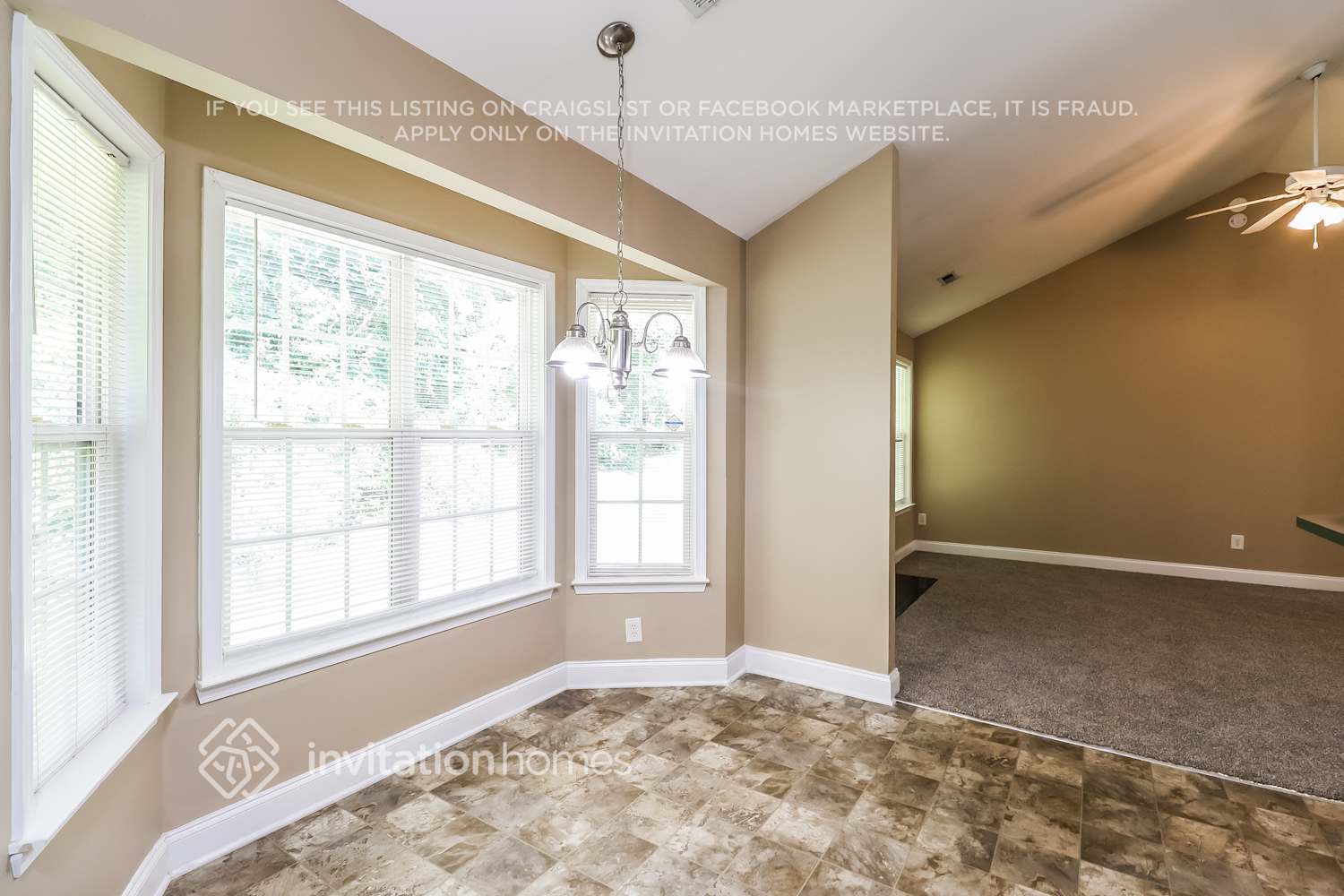 Building Photo - 2730 Stagbuck Dr
