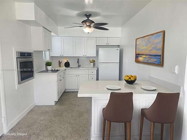 Building Photo - 3245 SW 88th Ct