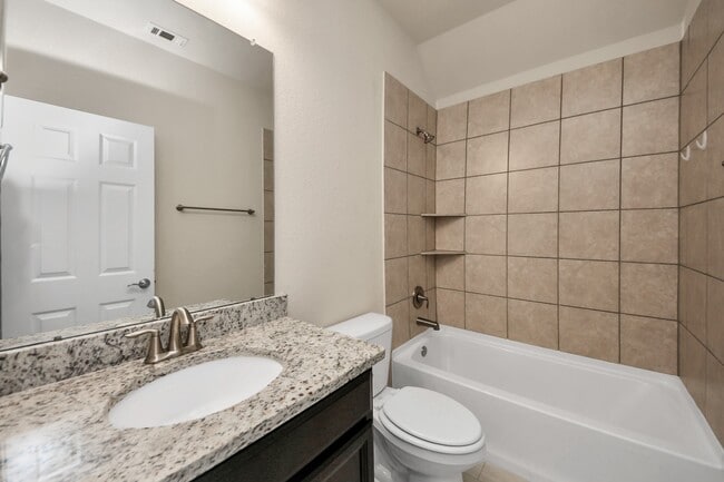 Building Photo - 28215 Shorecrest Ln