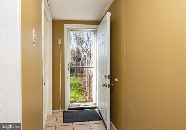 Building Photo - 4312 Dobson St