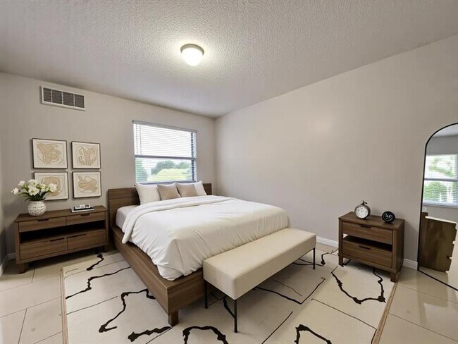 Building Photo - 9999 Summerbreeze Dr