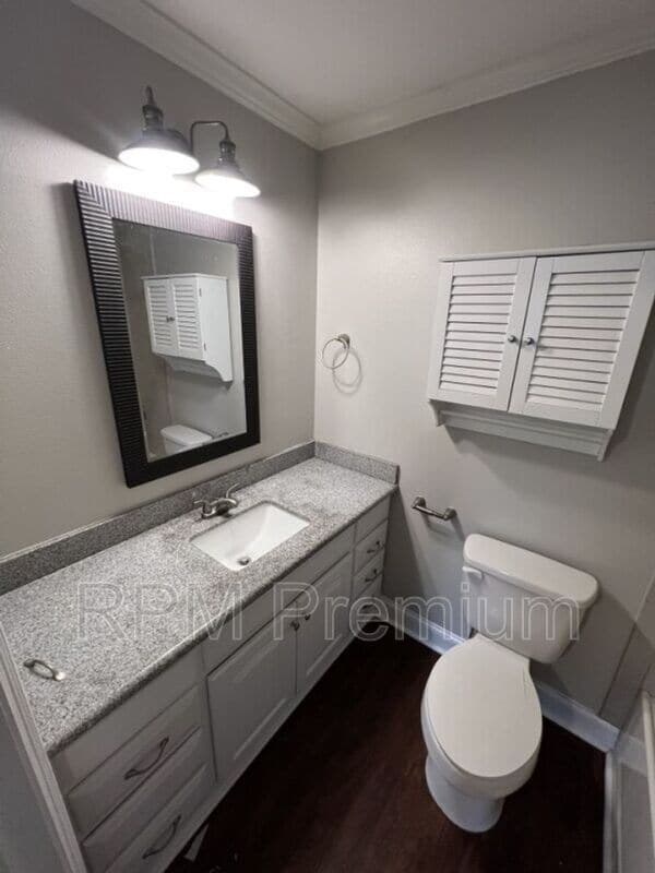 Building Photo - 41158 2nd Colonial St