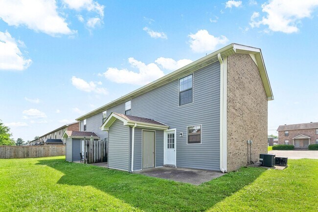Building Photo - Northridge Drive-276