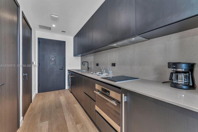 Building Photo - 20 NE 11th St