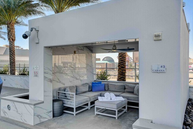 Building Photo - Sky Las Vegas 3706- Strip/City Views from this Stunning 2Bd/ 2Ba Residence
