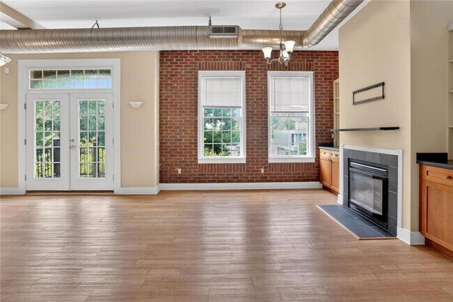 Building Photo - 1162 Ponce De Leon Ave NE