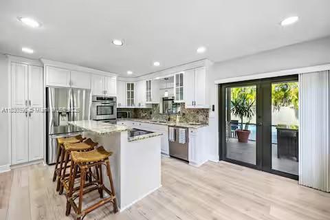 Building Photo - 6140 SW 56th Ct