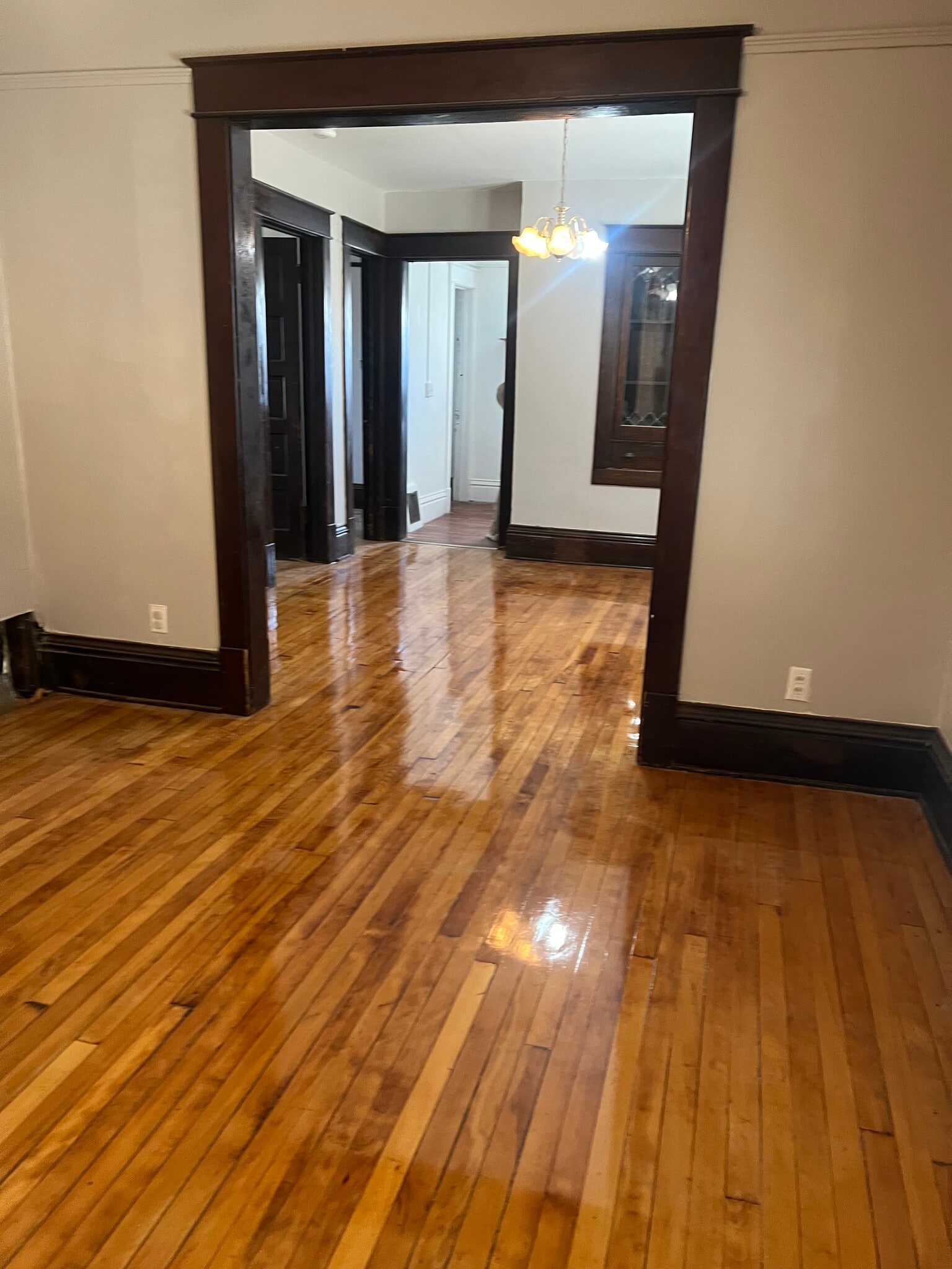 Building Photo - 611 19th St