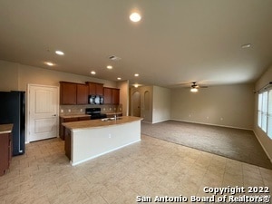 Building Photo - 5939 Enchantment