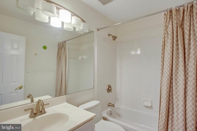 Building Photo - 13381 Sir Ramsay Way