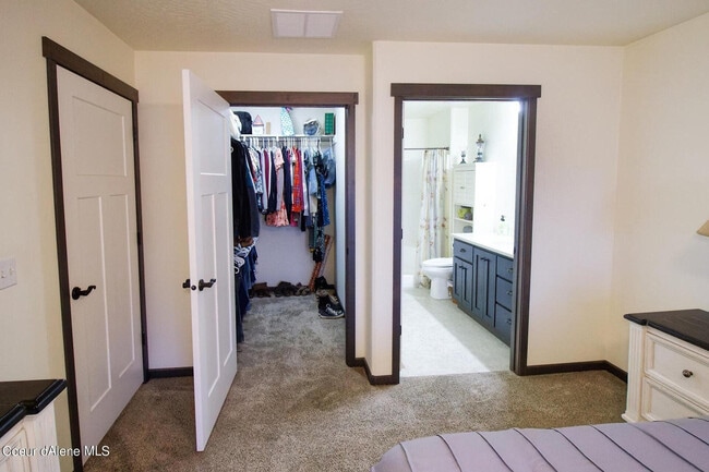 Building Photo - 4679 Gumwood Cir