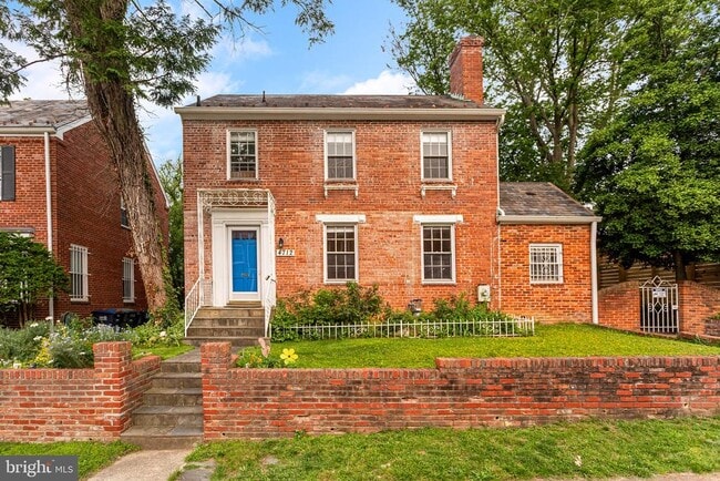 Building Photo - 4712 Piney Branch Rd NW